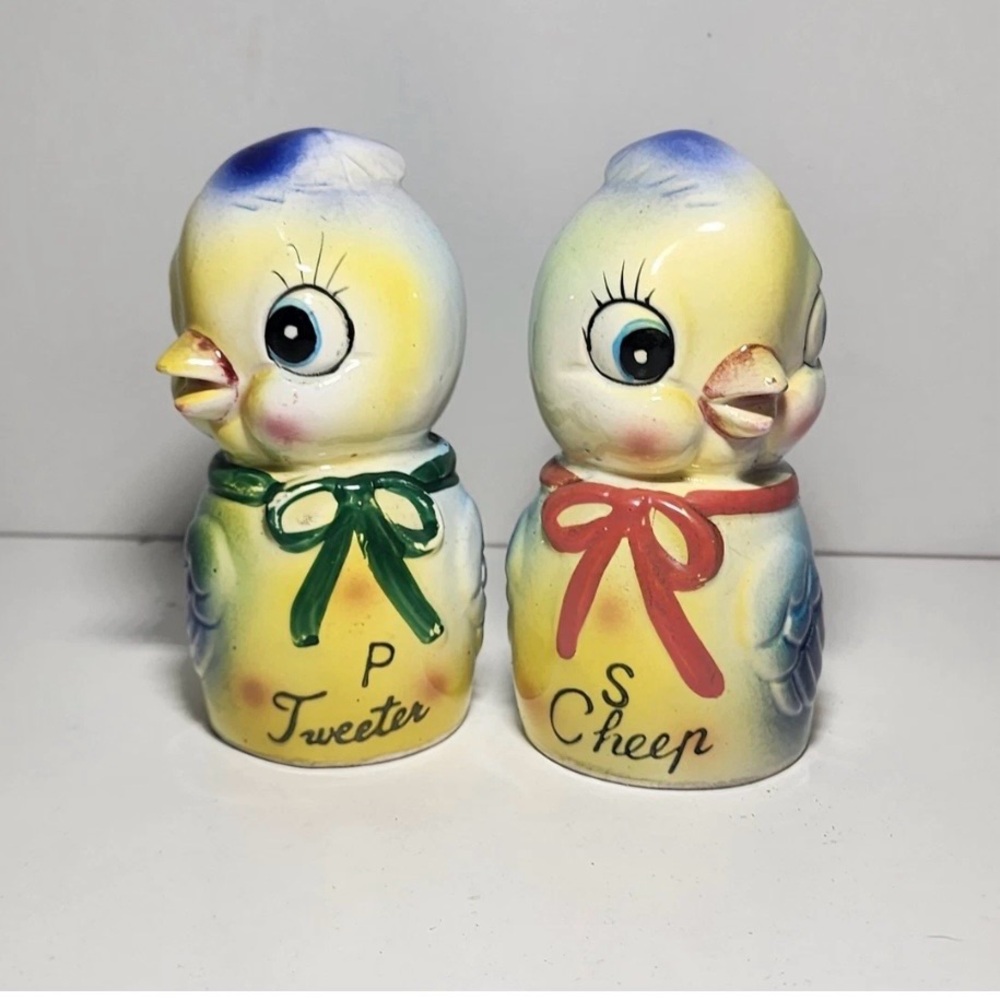 Mid century, ceramic Tweeter and Cheep anthropomorphic bird, salt-pepper shakers